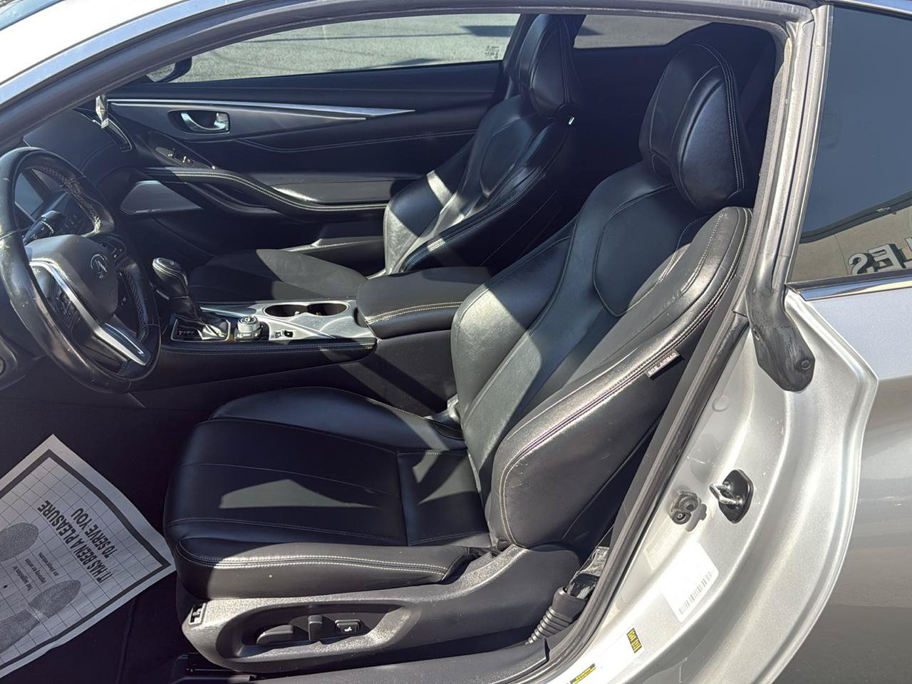 Used 2018 INFINITI Q60 3.0t Luxe w/ Sensory Package 3.0T Luxe RWD image 9