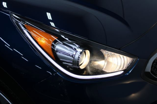 Used 2019 Kia Niro LX FWD image 25