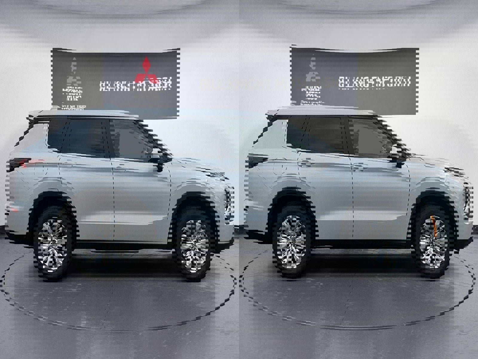 New 2025 Mitsubishi Outlander ES image 6