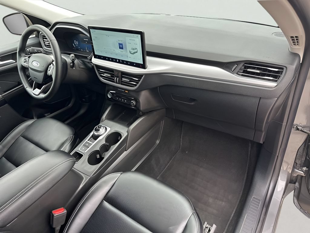 Used 2025 Ford Escape Platinum AWD/4WD image 28