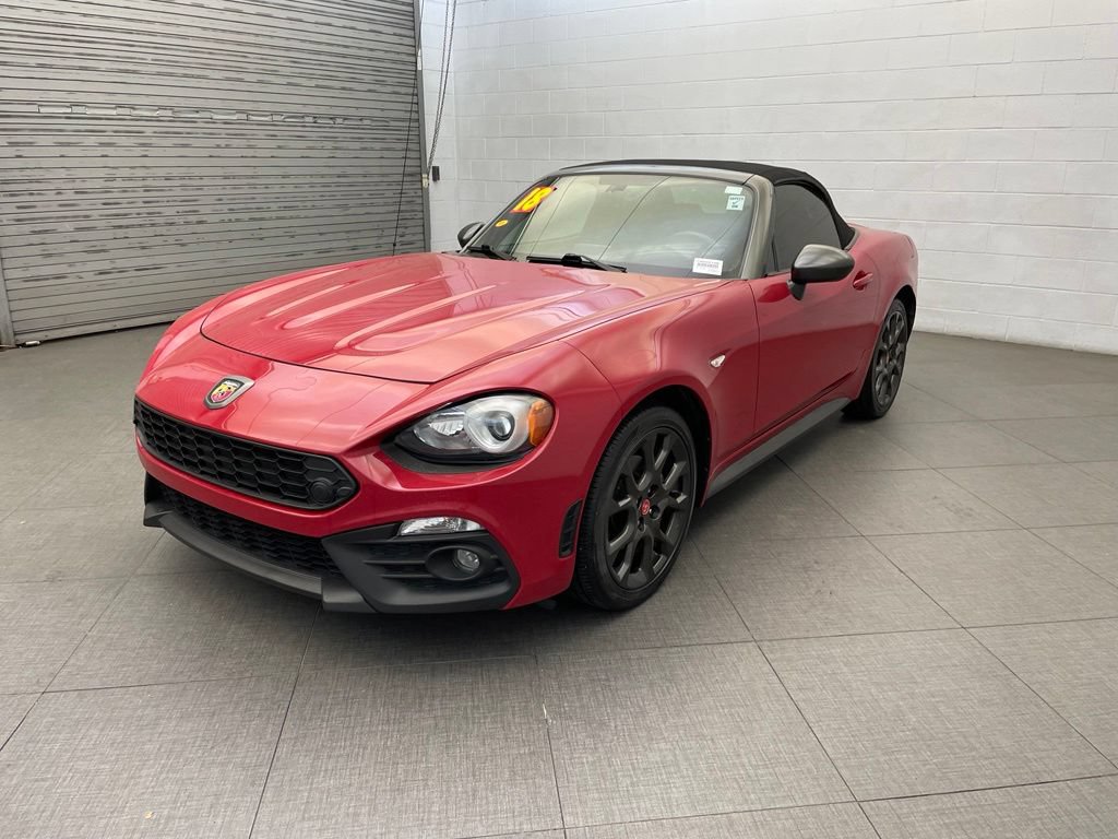 Used 2018 FIAT 124 Spider Abarth w/ Convenience Group RWD image 12
