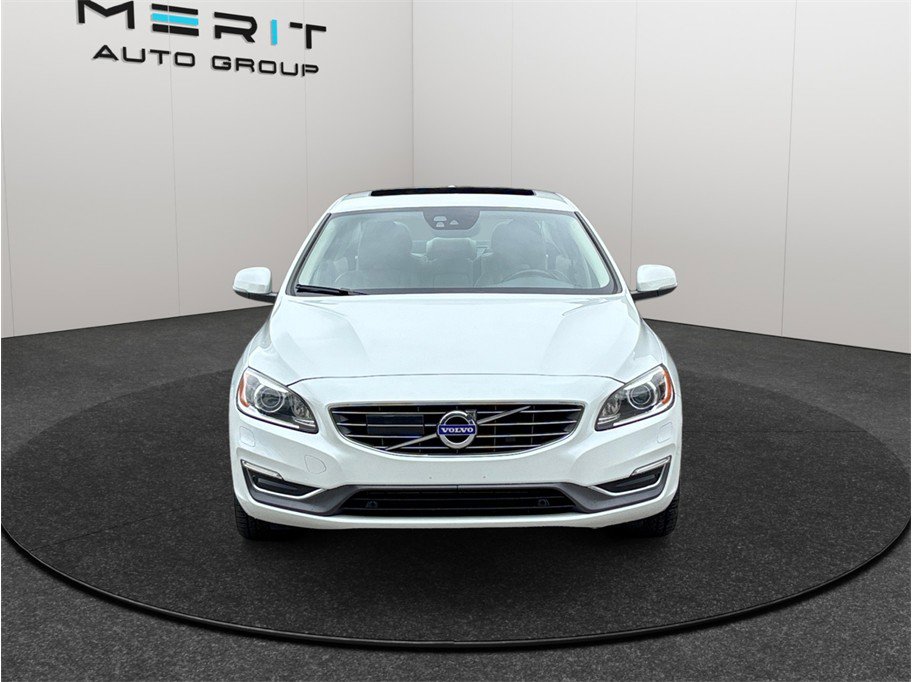 Used 2016 Volvo S60 T5 Inscription Platinum w/ Climate Package AWD/4WD image 3