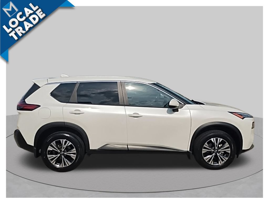 Used 2023 Nissan Rogue SV FWD image 4