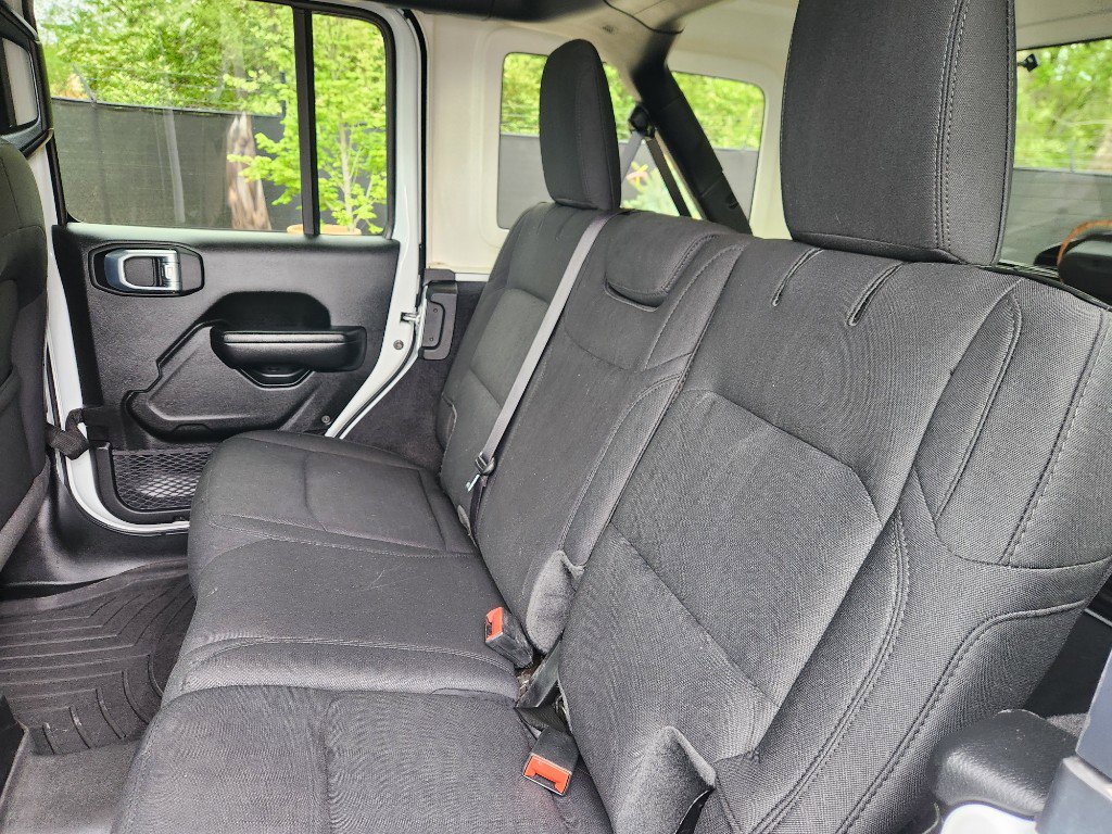 Used 2021 Jeep Wrangler Willys image 24
