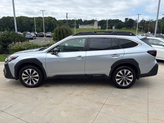 Used 2024 Subaru Outback Limited AWD/4WD image 4
