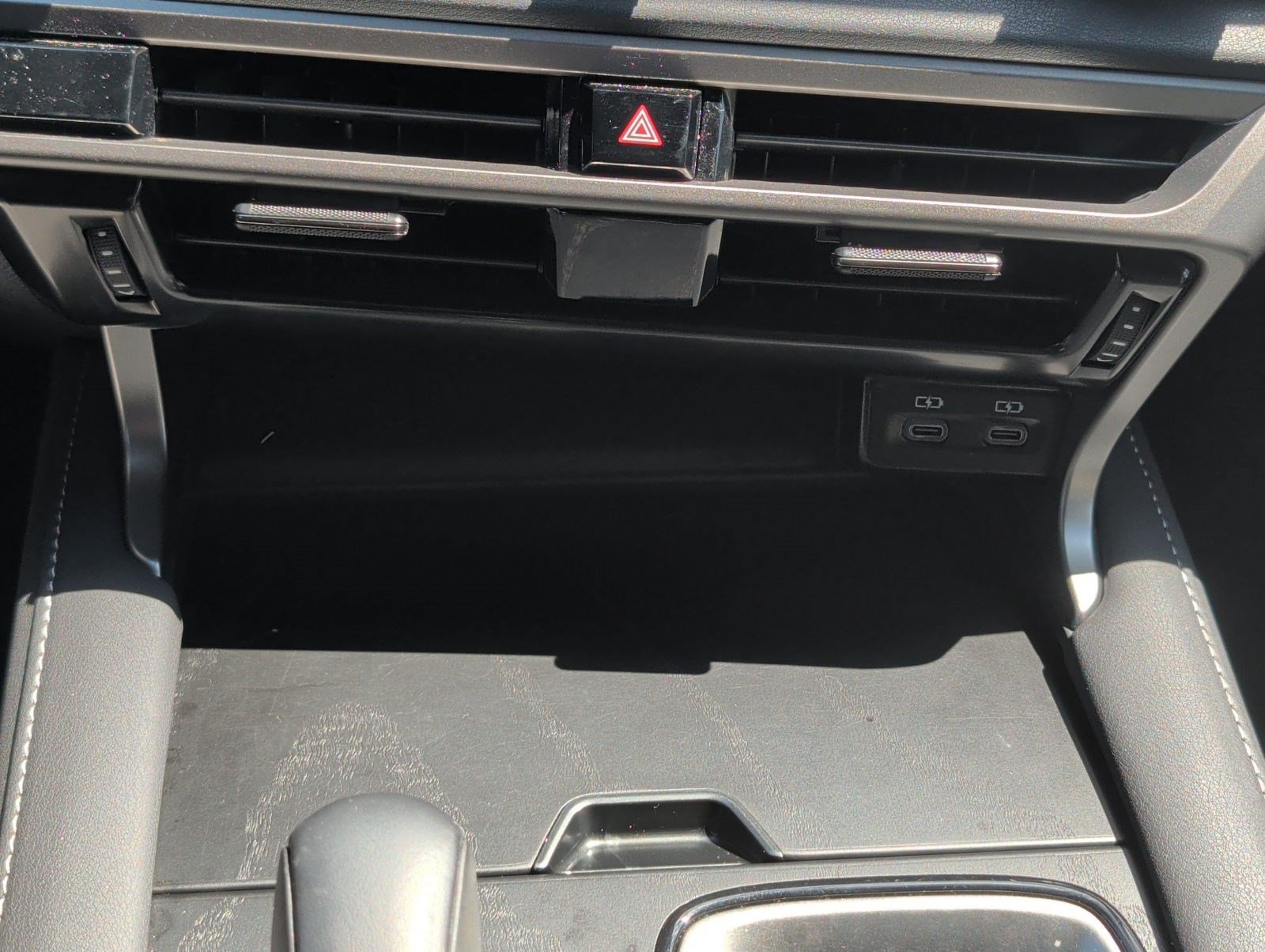 Certified 2024 Lexus RX 350 Premium w/ Cold Area Package FWD image 19