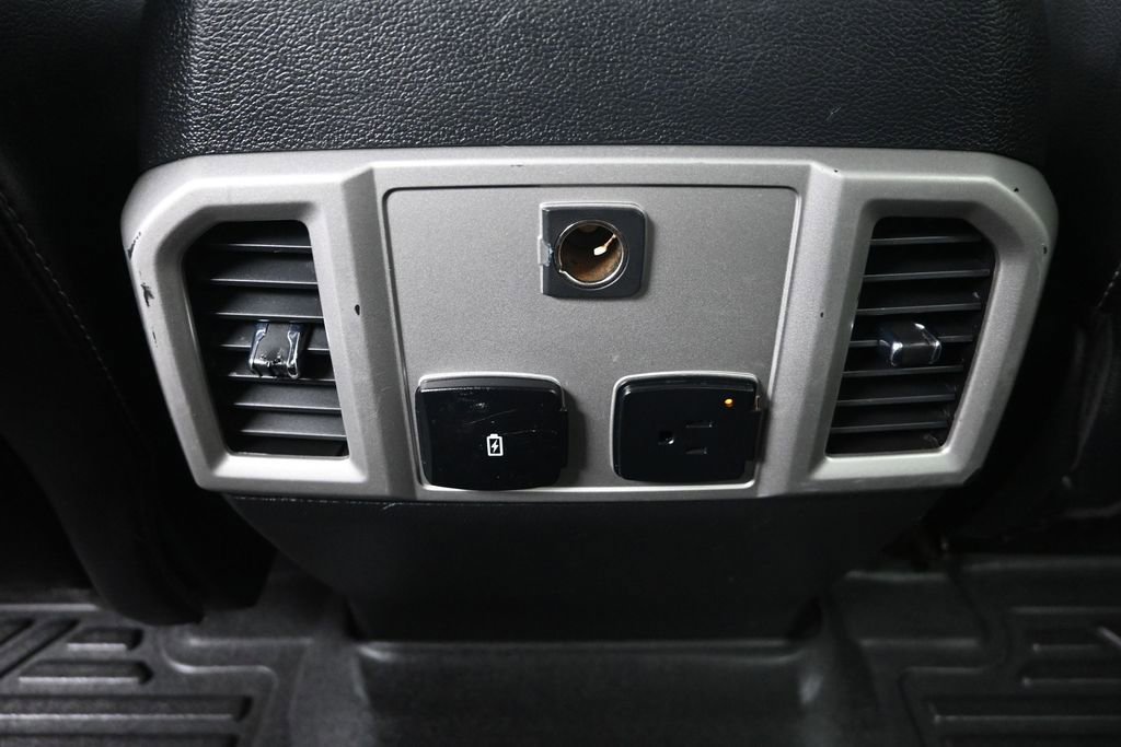 Used 2020 Ford F250 Lariat w/ Lariat Value Package AWD/4WD image 31