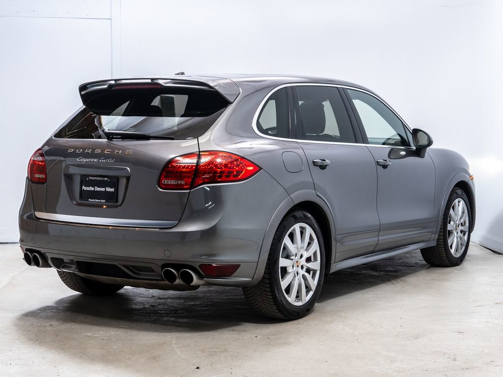 Used 2014 Porsche Cayenne Turbo image 7