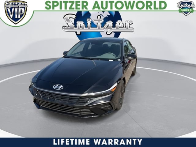 New 2026 Hyundai Elantra Sport FWD video 3