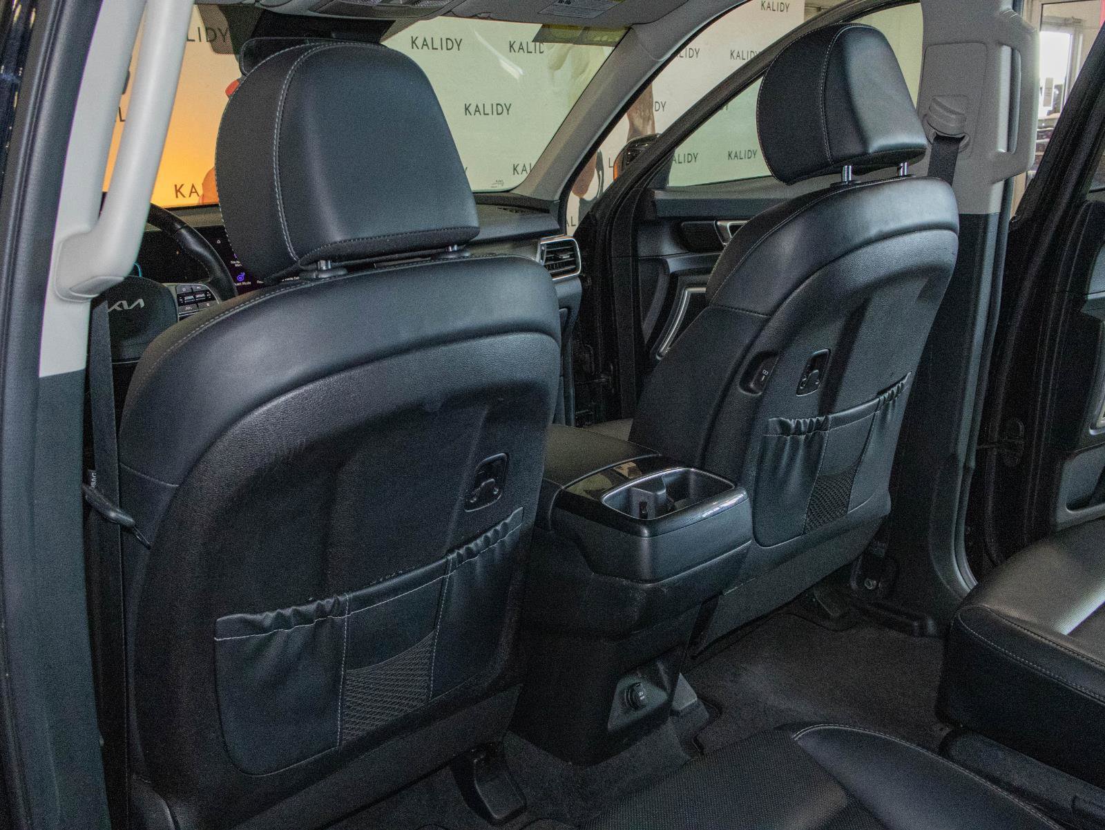 Used 2025 Kia Telluride S image 10