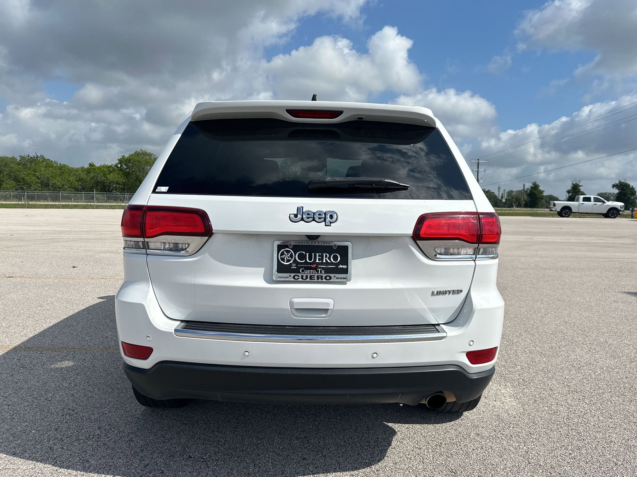 Used 2022 Jeep Grand Cherokee Limited w/ Tech Group RWD image 4
