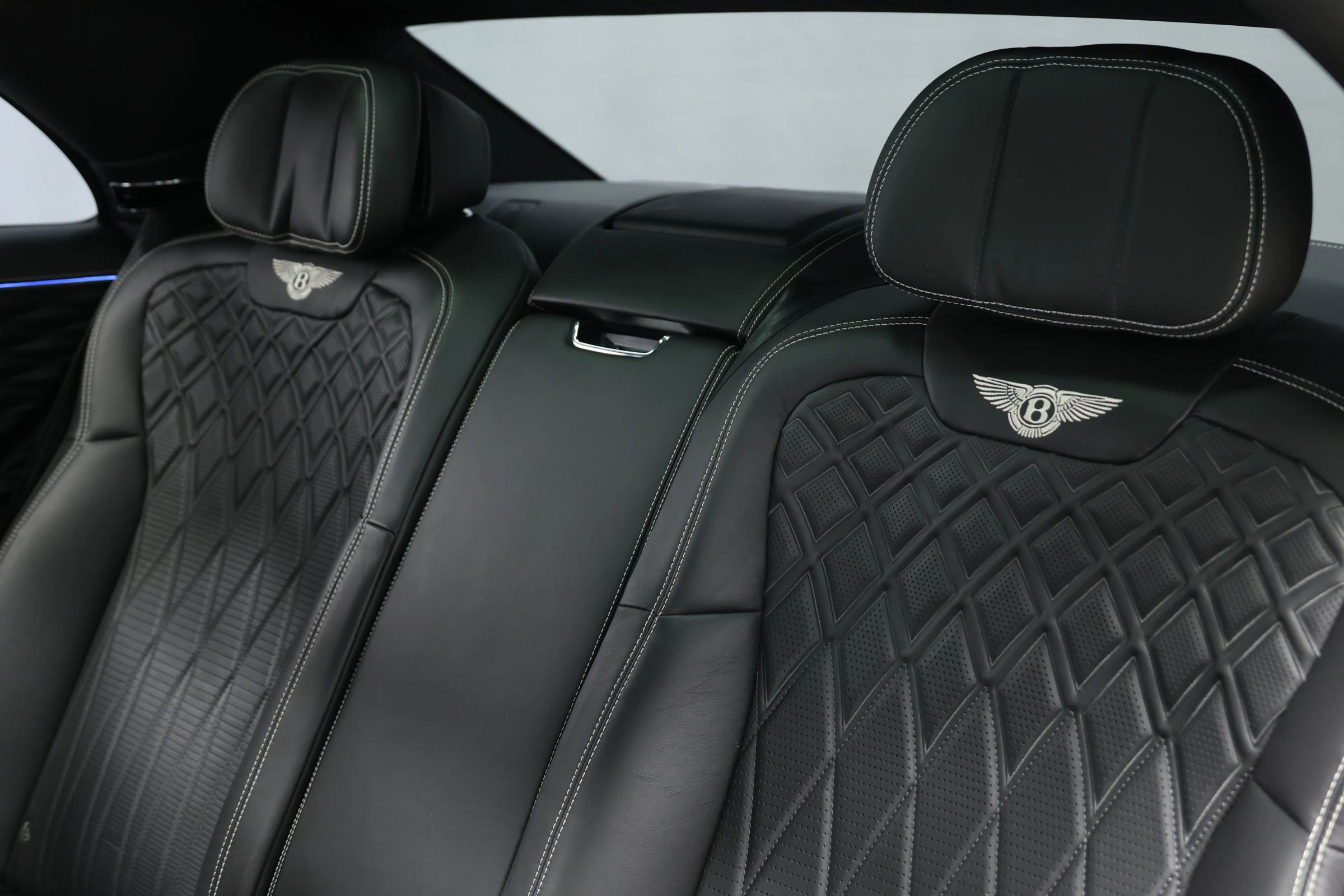 Used 2020 Bentley Flying Spur W12 image 64