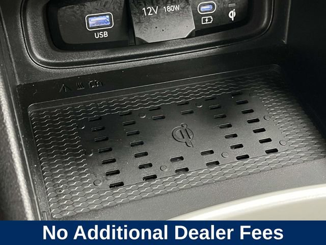 Certified 2023 Hyundai Venue Limited w/ Cargo Package FWD image 33