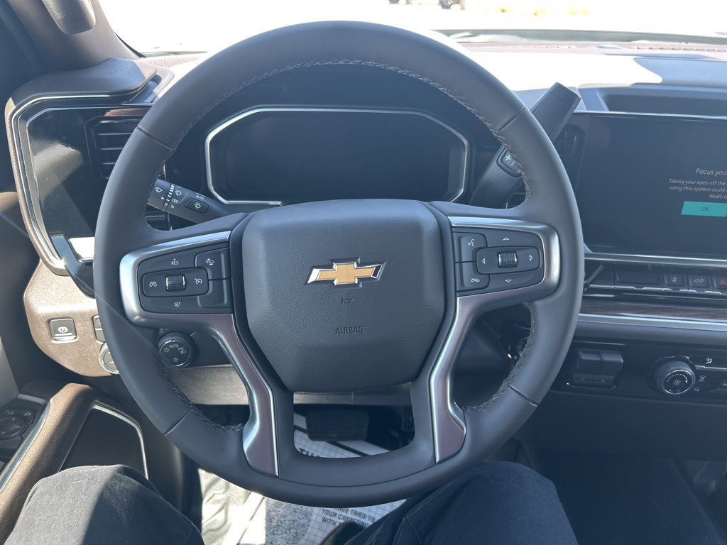New 2026 Chevrolet Silverado 2500 LT w/ Z71 Off-Road Package AWD/4WD image 16