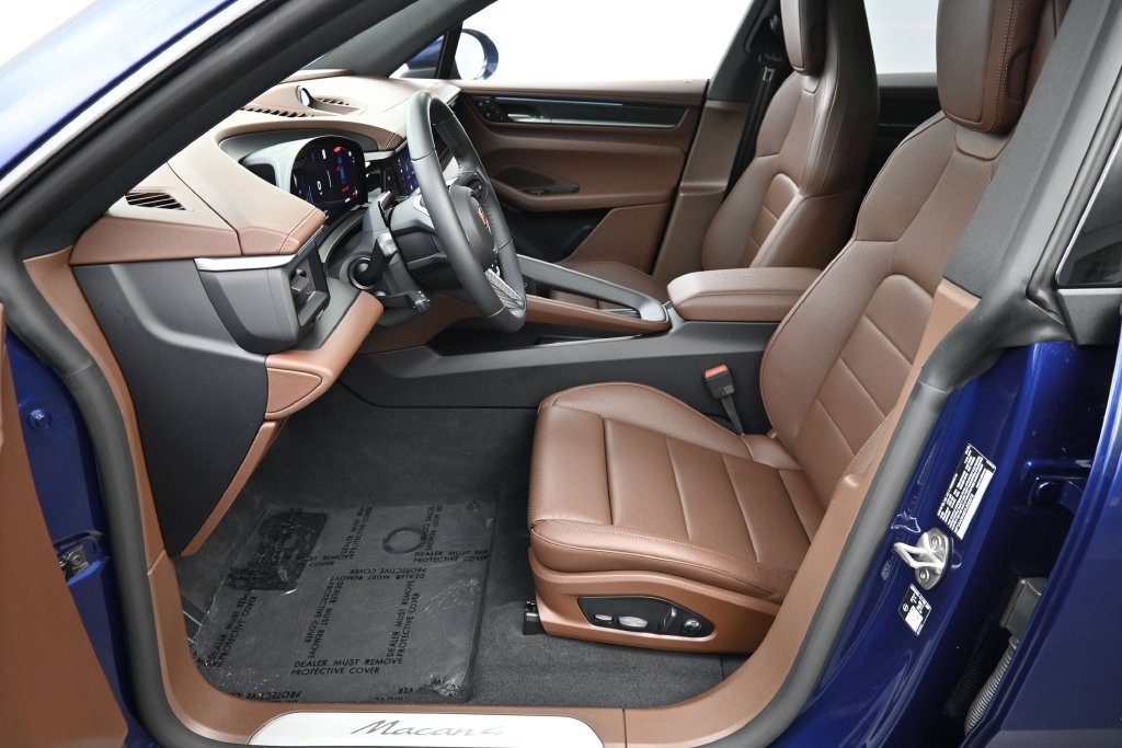 Certified 2026 Porsche Macan 4 Electric w/ Premium Package AWD/4WD image 10