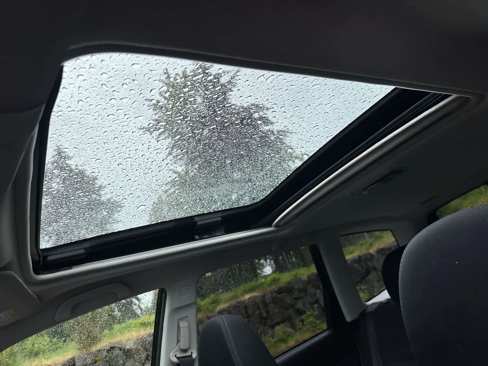 Used 2011 Subaru Forester 2.5X Premium w/ All-Weather Pkg AWD/4WD image 19