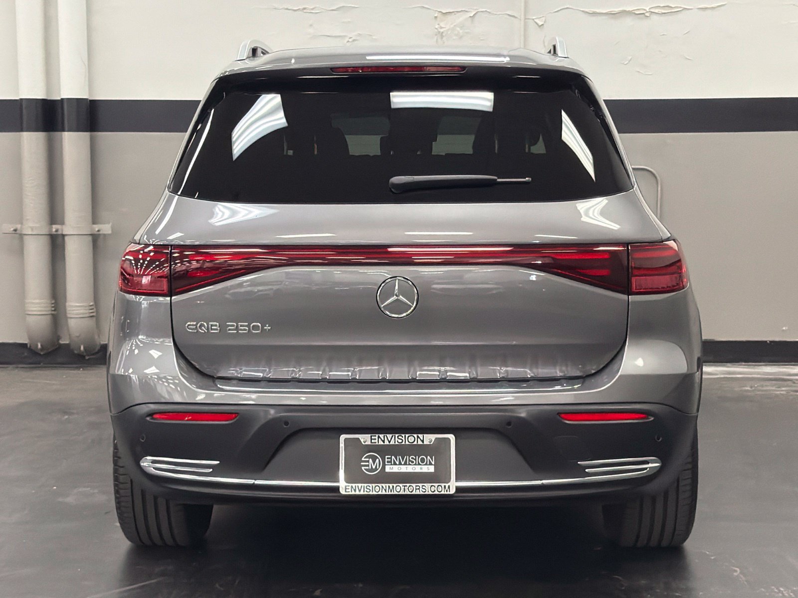 Used 2024 Mercedes-Benz EQB 250+ image 11