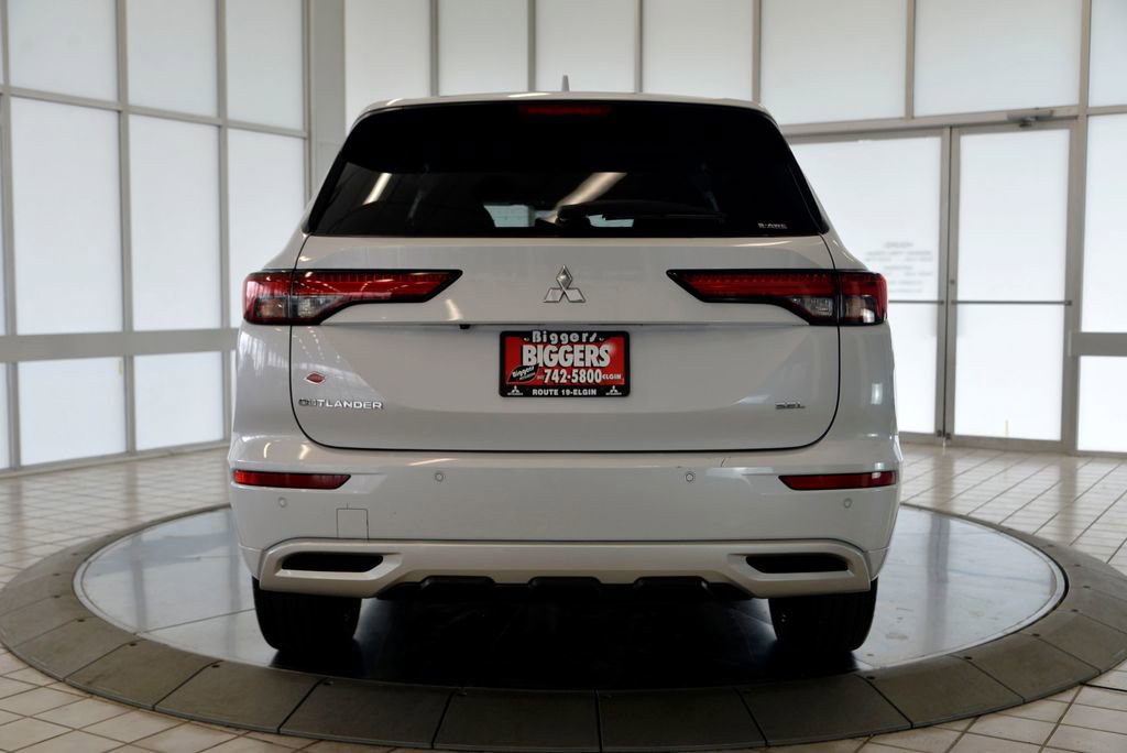 Used 2023 Mitsubishi Outlander SEL image 7