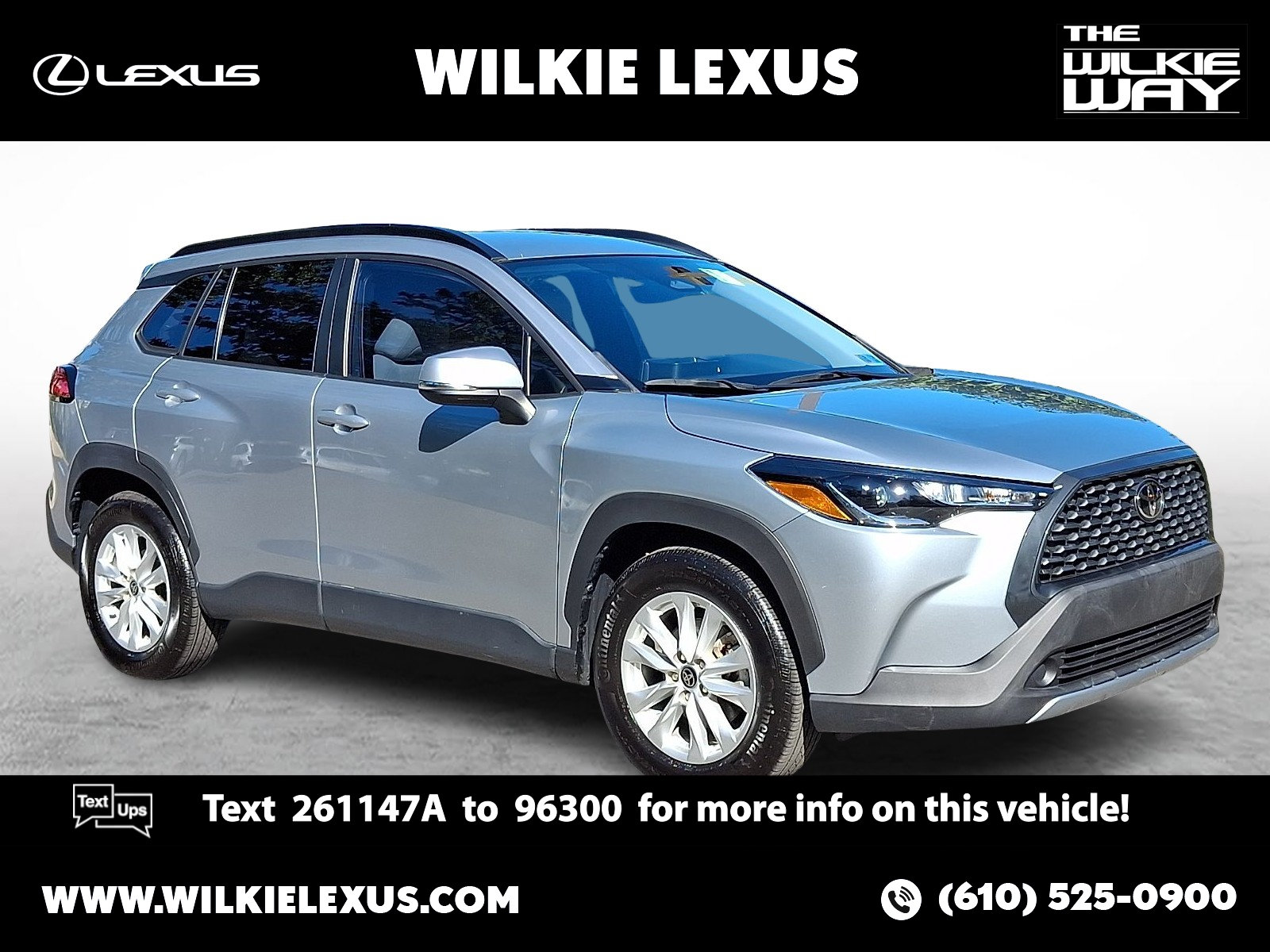 Used 2023 Toyota Corolla Cross LE AWD/4WD image 1