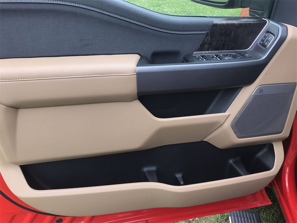 New 2025 Ford F250 Lariat w/ Lariat Ultimate Package image 13