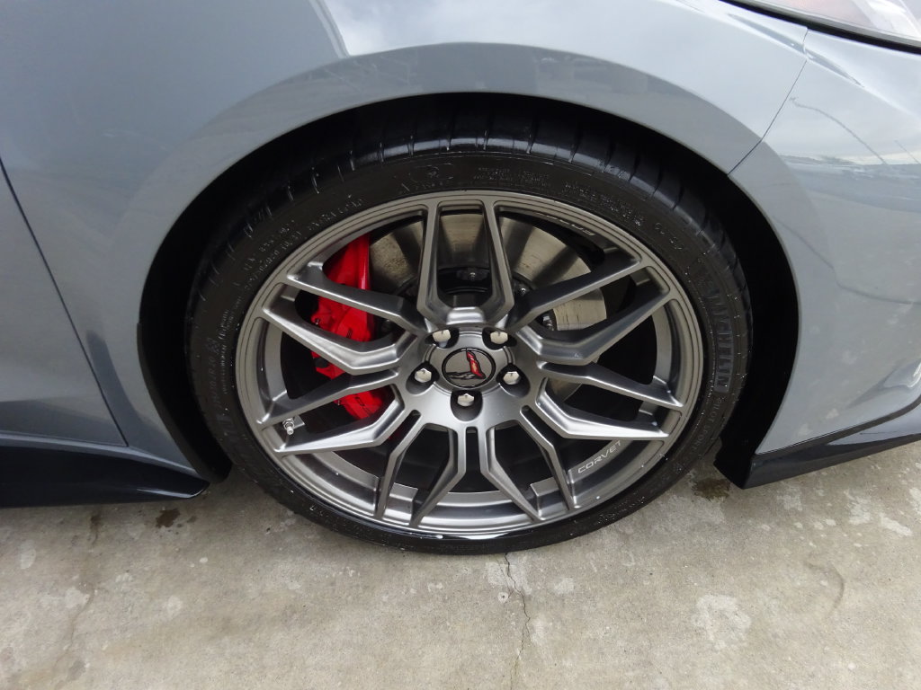 Used 2025 Chevrolet Corvette Z06 RWD image 10