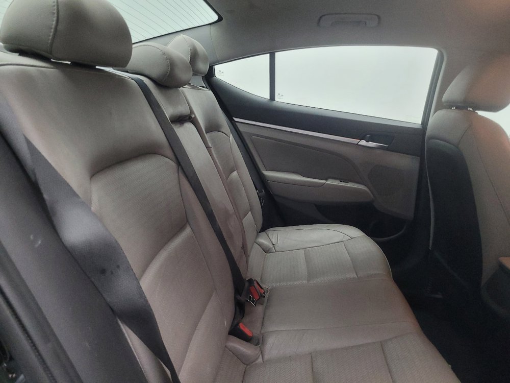 Used 2019 Hyundai Elantra Limited FWD image 19