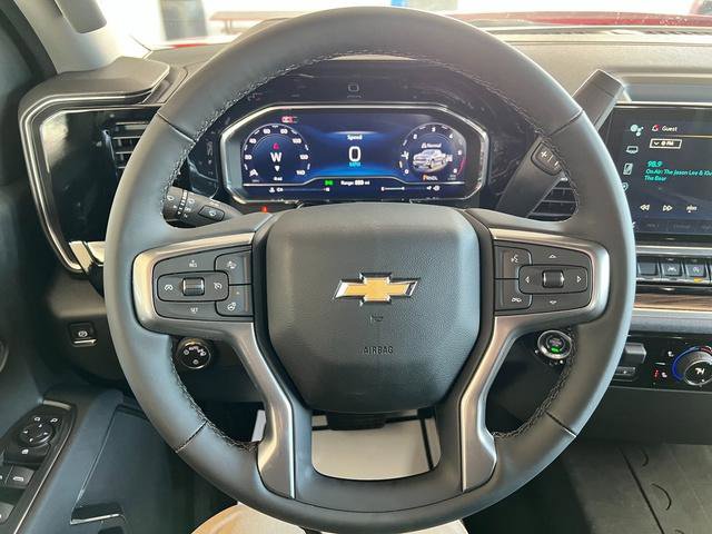 New 2025 Chevrolet Silverado 1500 LT w/ Z71 Off-Road Package image 18