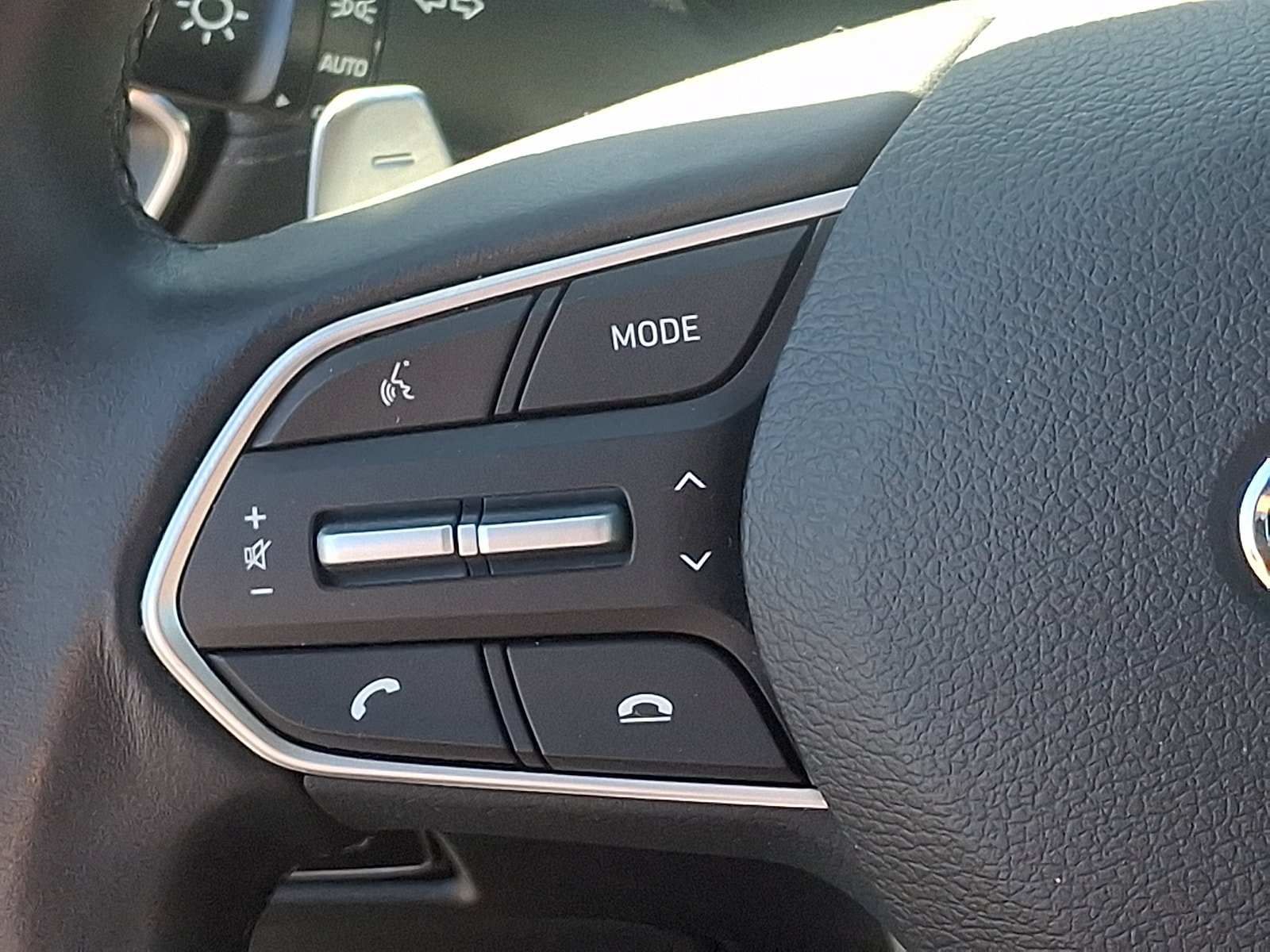 Certified 2023 Hyundai Santa Fe SEL w/ Premium Package AWD/4WD image 23