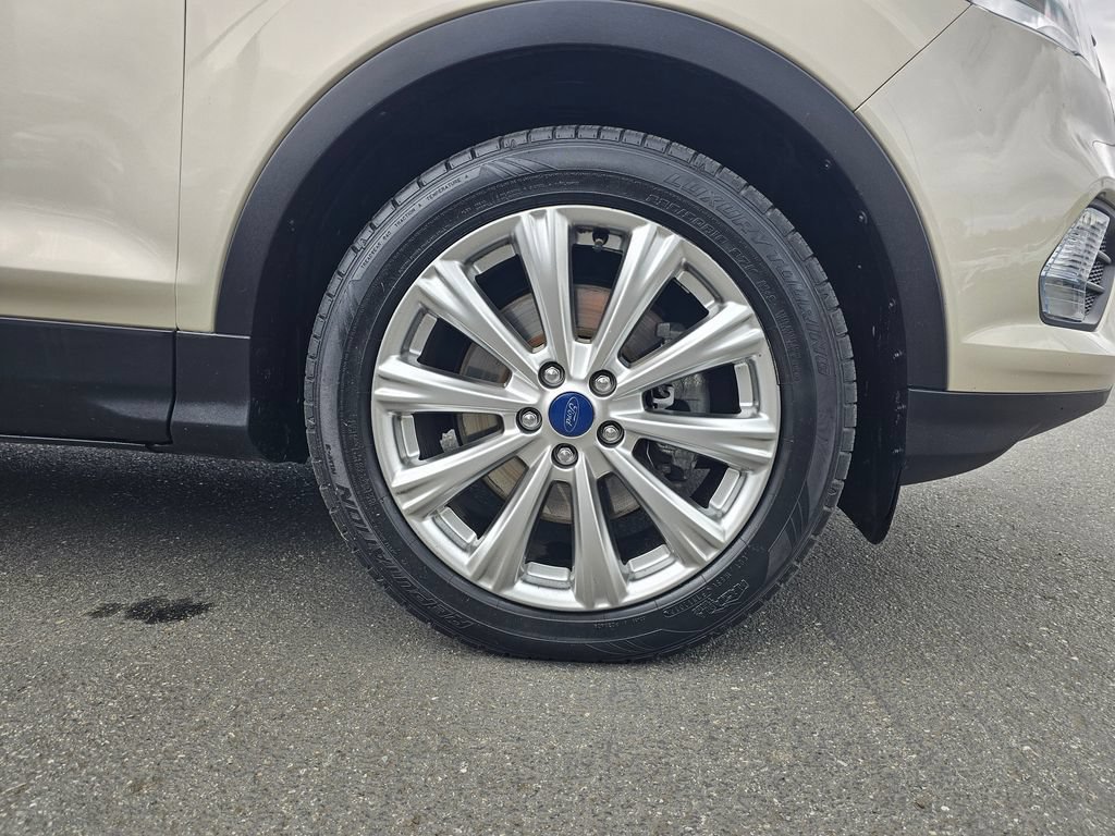 Used 2017 Ford Escape Titanium FWD image 9