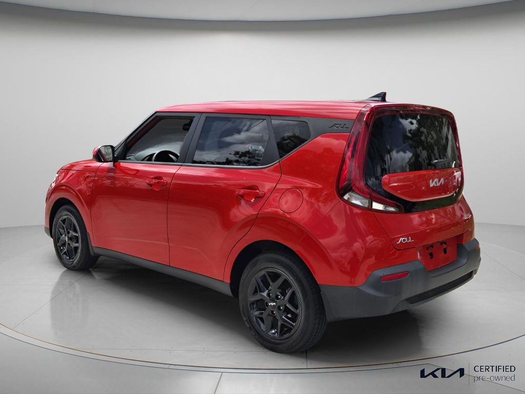 Certified 2022 Kia Soul S image 8