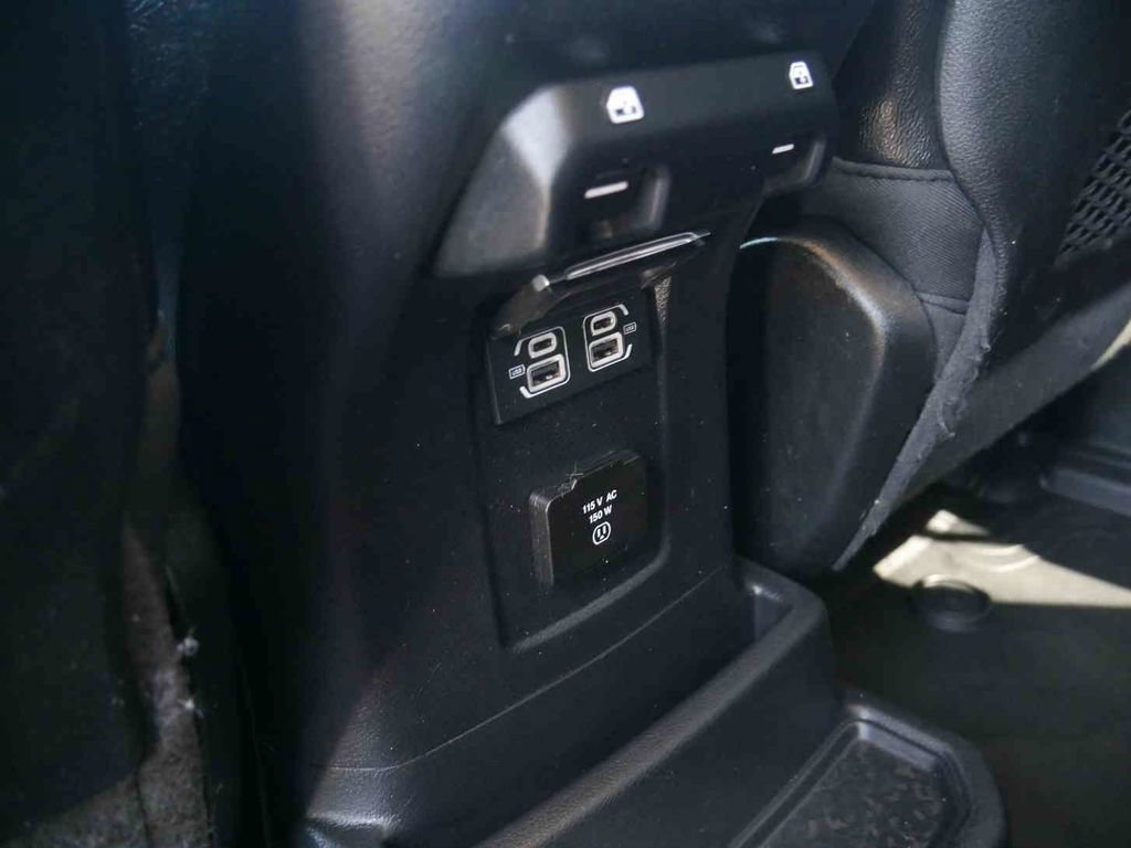 Used 2021 Jeep Wrangler Unlimited Rubicon AWD/4WD image 19