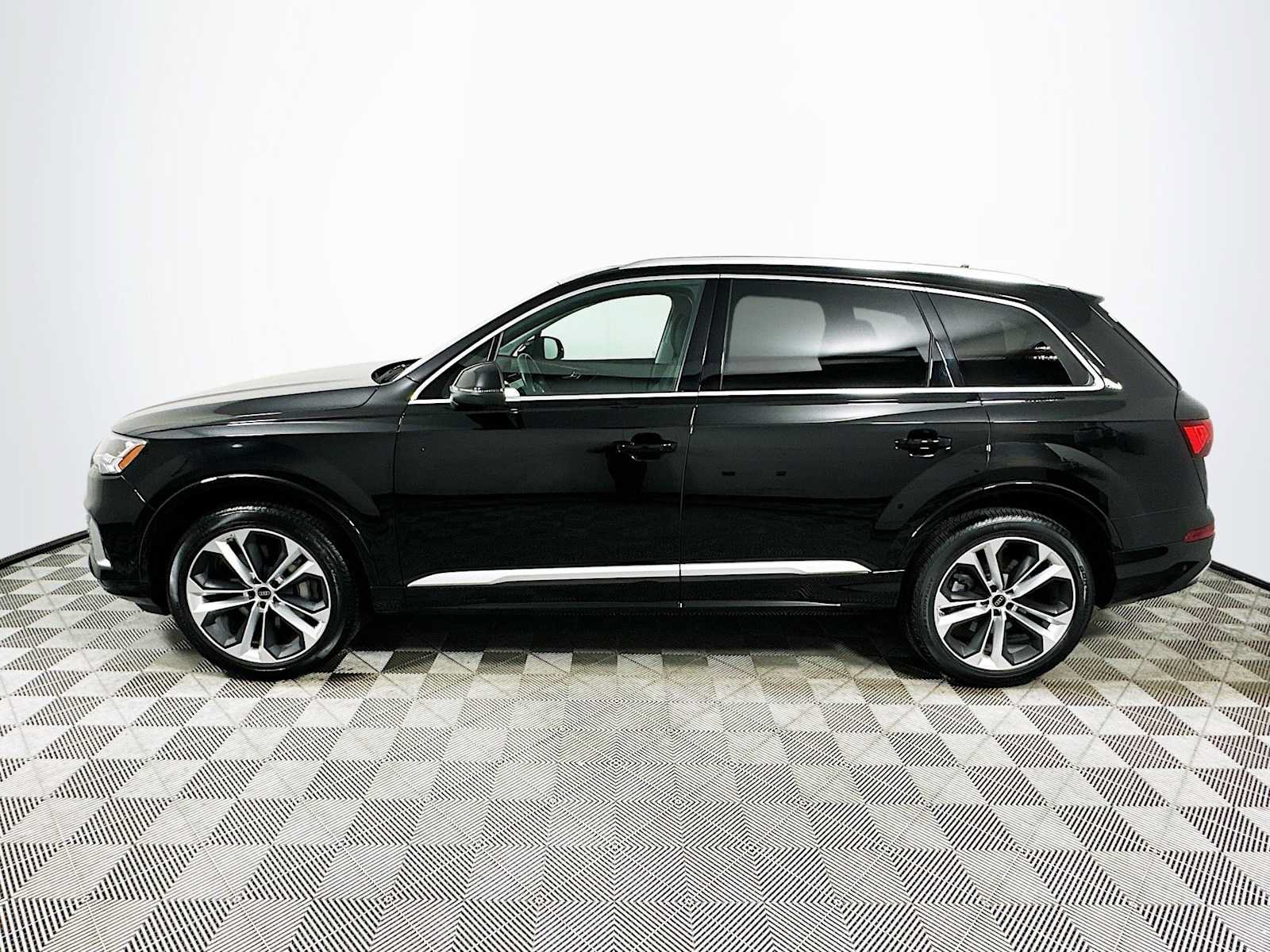 Certified 2023 Audi Q7 3.0T Premium Plus w/ Premium Plus Package AWD/4WD image 4
