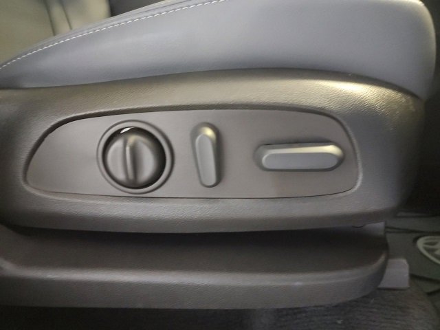 Certified 2023 Buick Enclave Essence w/ Experience Buick Package image 20