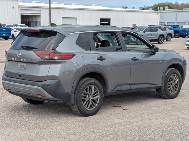 Used 2023 Nissan Rogue S image 5