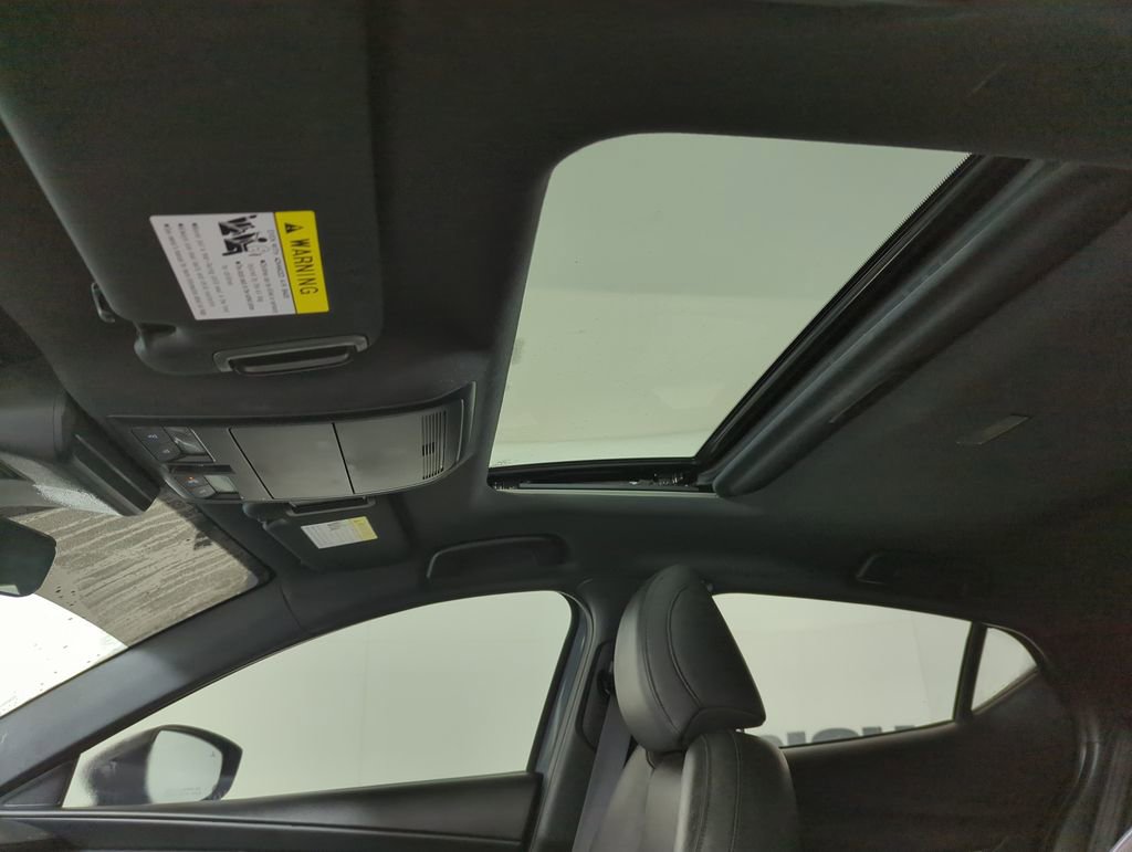 Used 2021 MAZDA MAZDA3 Hatchback w/Premium Plus Pkg image 16