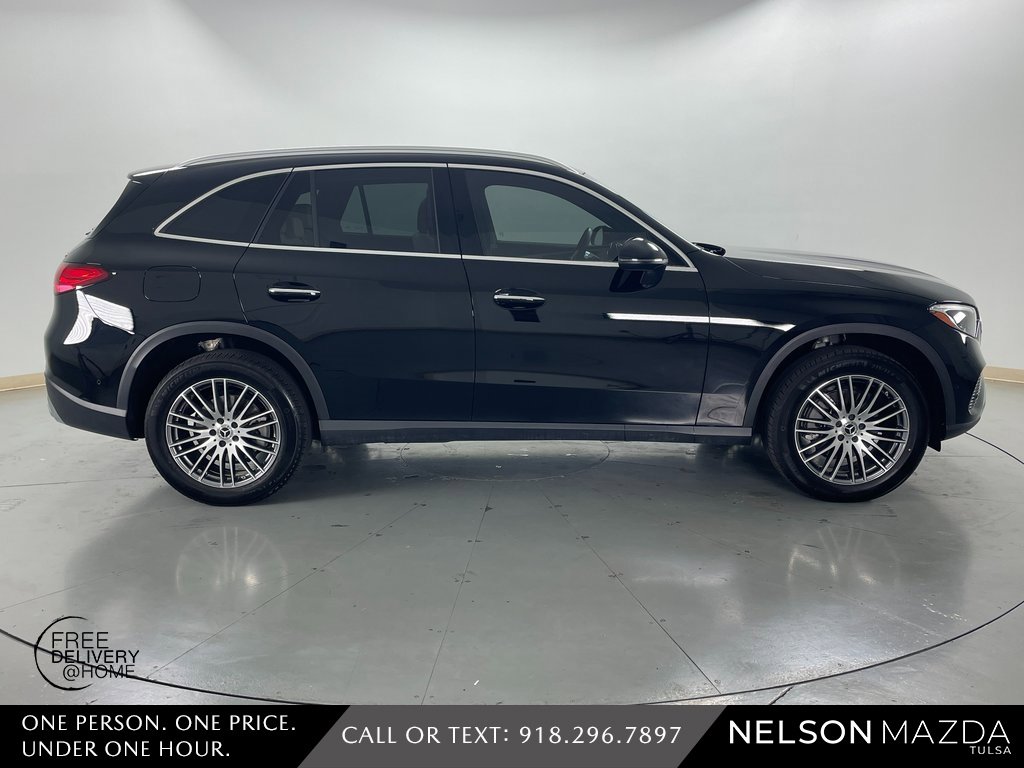 Used 2024 Mercedes-Benz GLC 300 4MATIC image 5