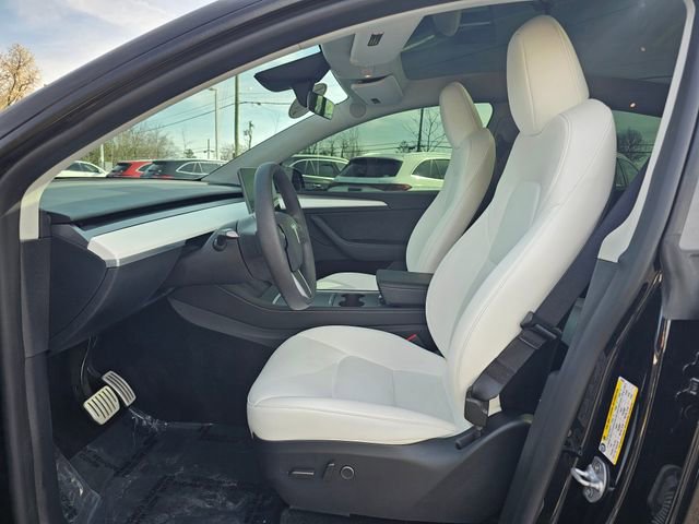 Used 2024 Tesla Model Y Performance image 16