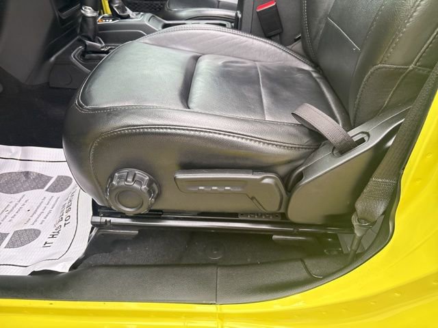 Used 2022 Jeep Wrangler Unlimited Sahara AWD/4WD image 24