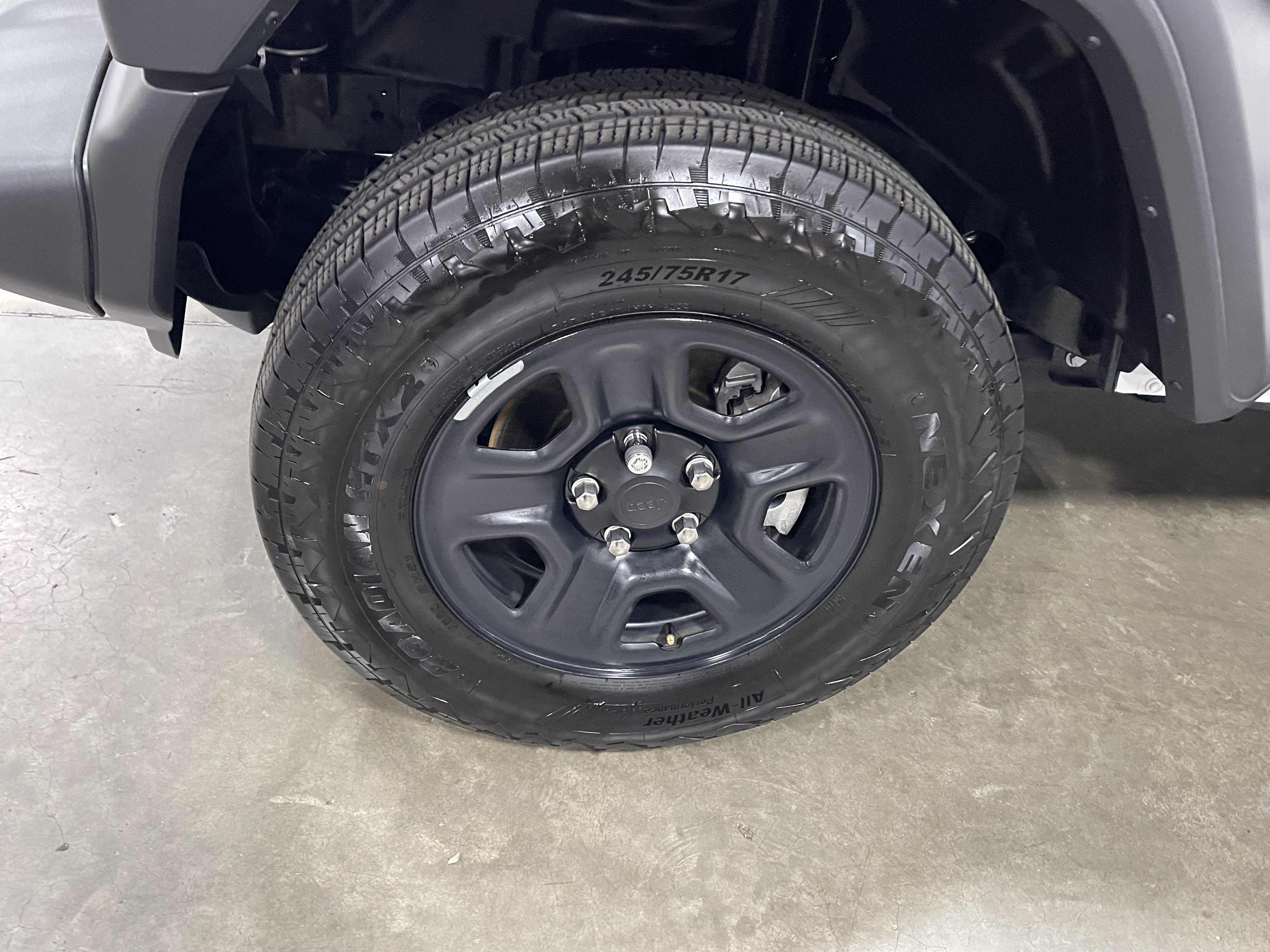 Certified 2025 Jeep Wrangler Sport AWD/4WD image 9