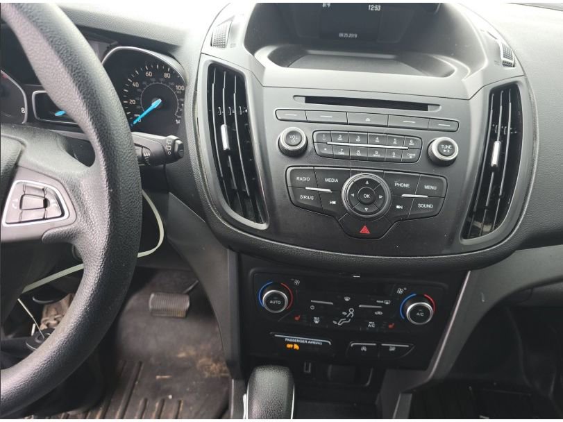 Used 2018 Ford Escape SE image 14