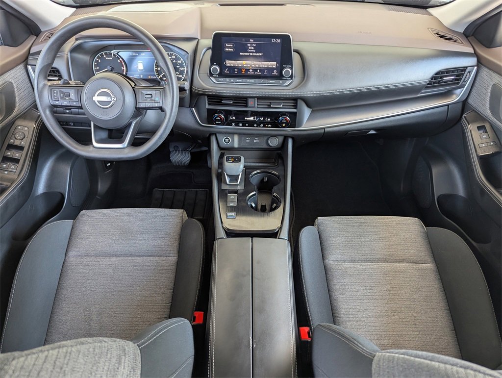 Used 2023 Nissan Rogue SV image 15