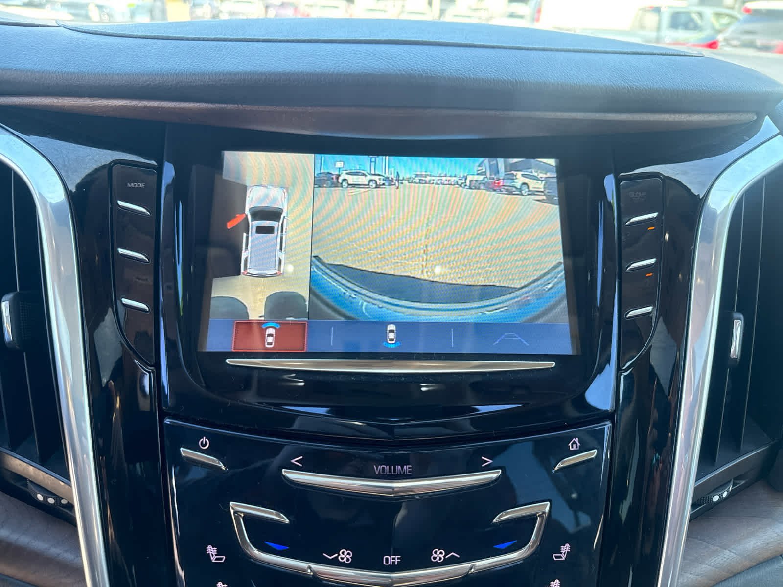 Used 2020 Cadillac Escalade Luxury AWD/4WD image 20