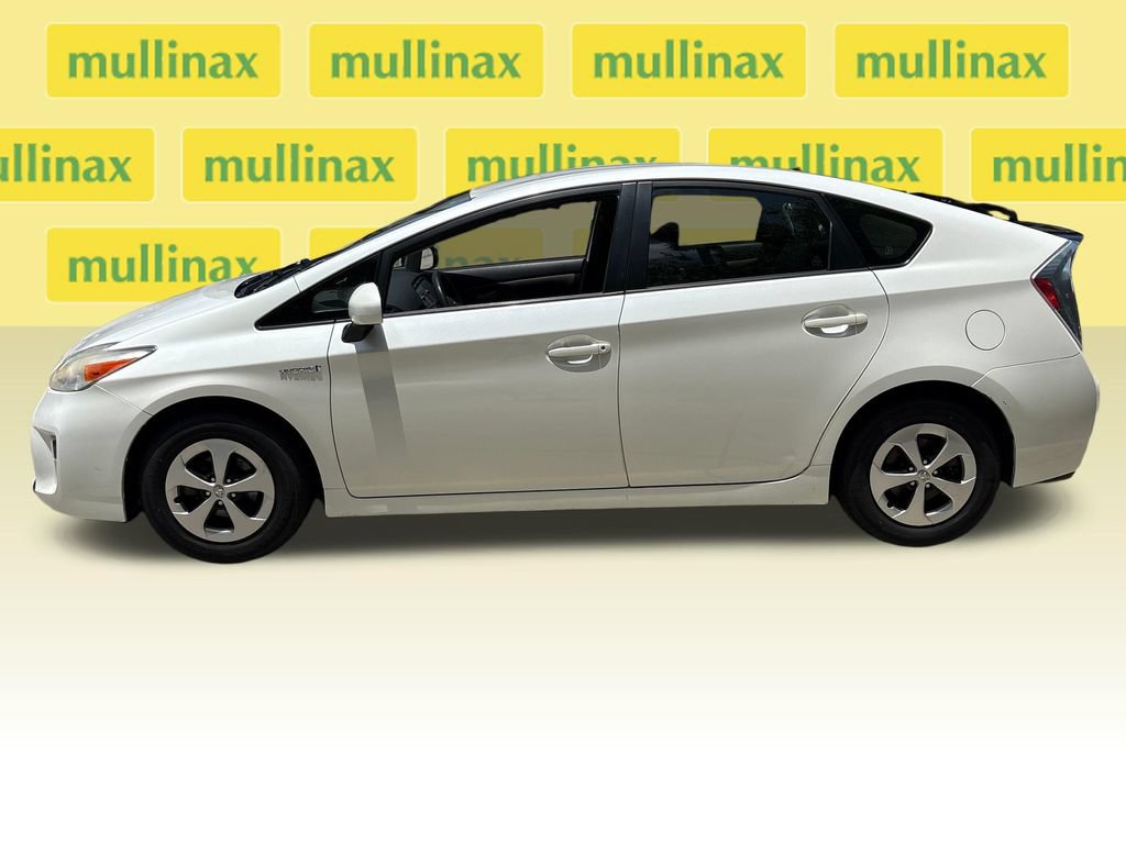 Used 2014 Toyota Prius Two FWD image 11