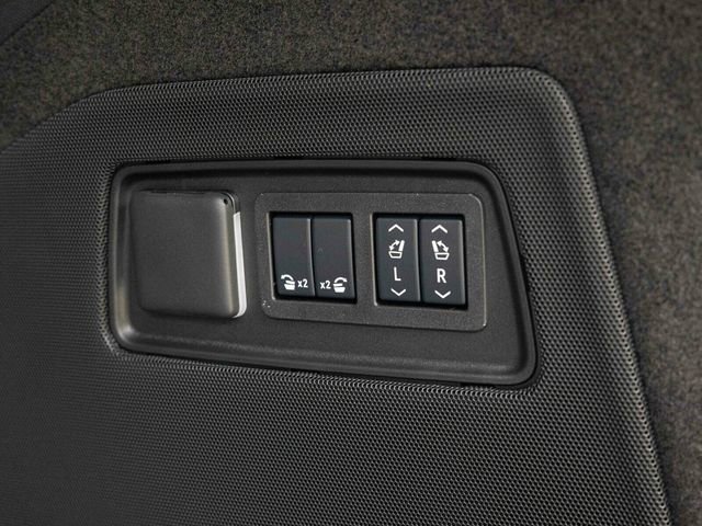 Used 2026 Cadillac Escalade ESV Sport w/ Touring Package image 62