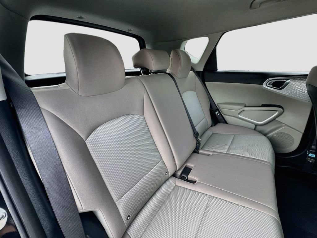 Certified 2023 Kia Soul LX w/ LX Technology Package FWD image 27