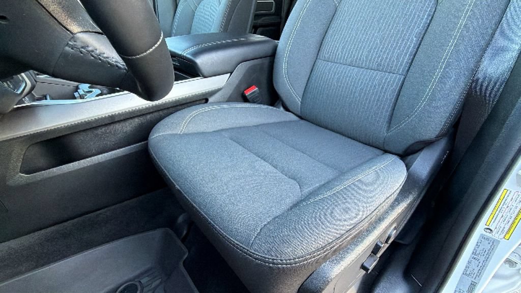 Used 2023 RAM 1500 Big Horn AWD/4WD image 15