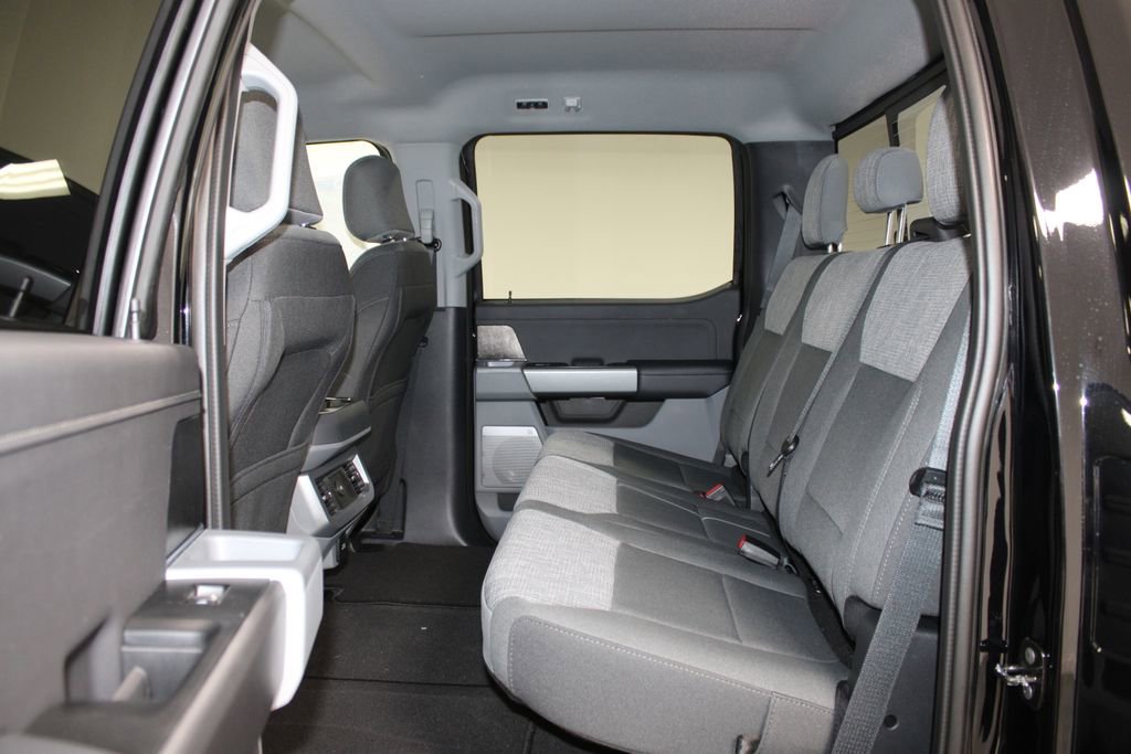 New 2026 Ford F250 XLT w/ XLT Premium Package image 28