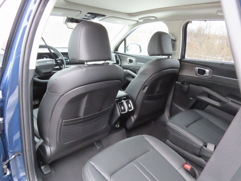 New 2026 Kia Sorento SX image 24