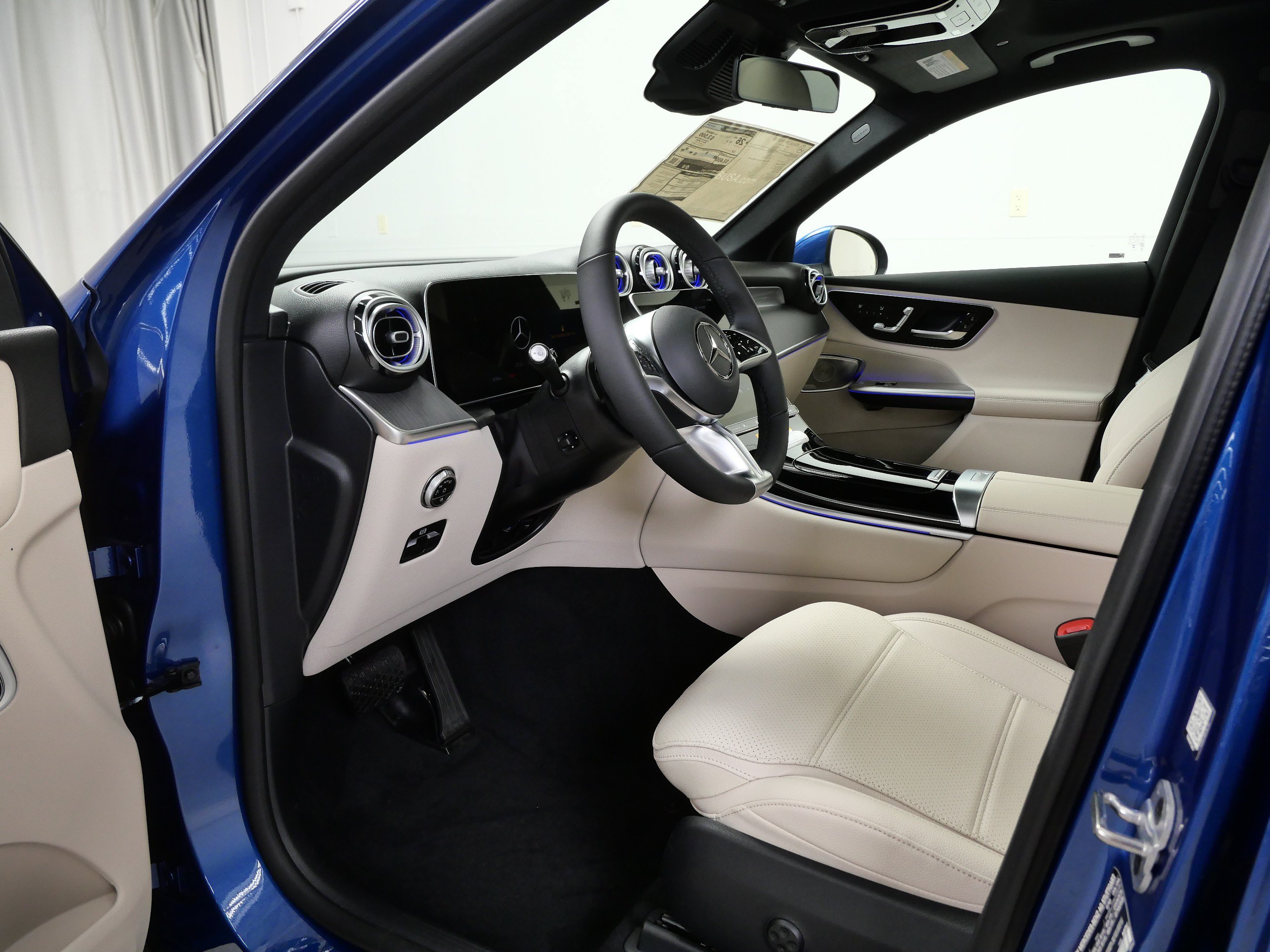 New 2026 Mercedes-Benz GLC 300 4MATIC image 7