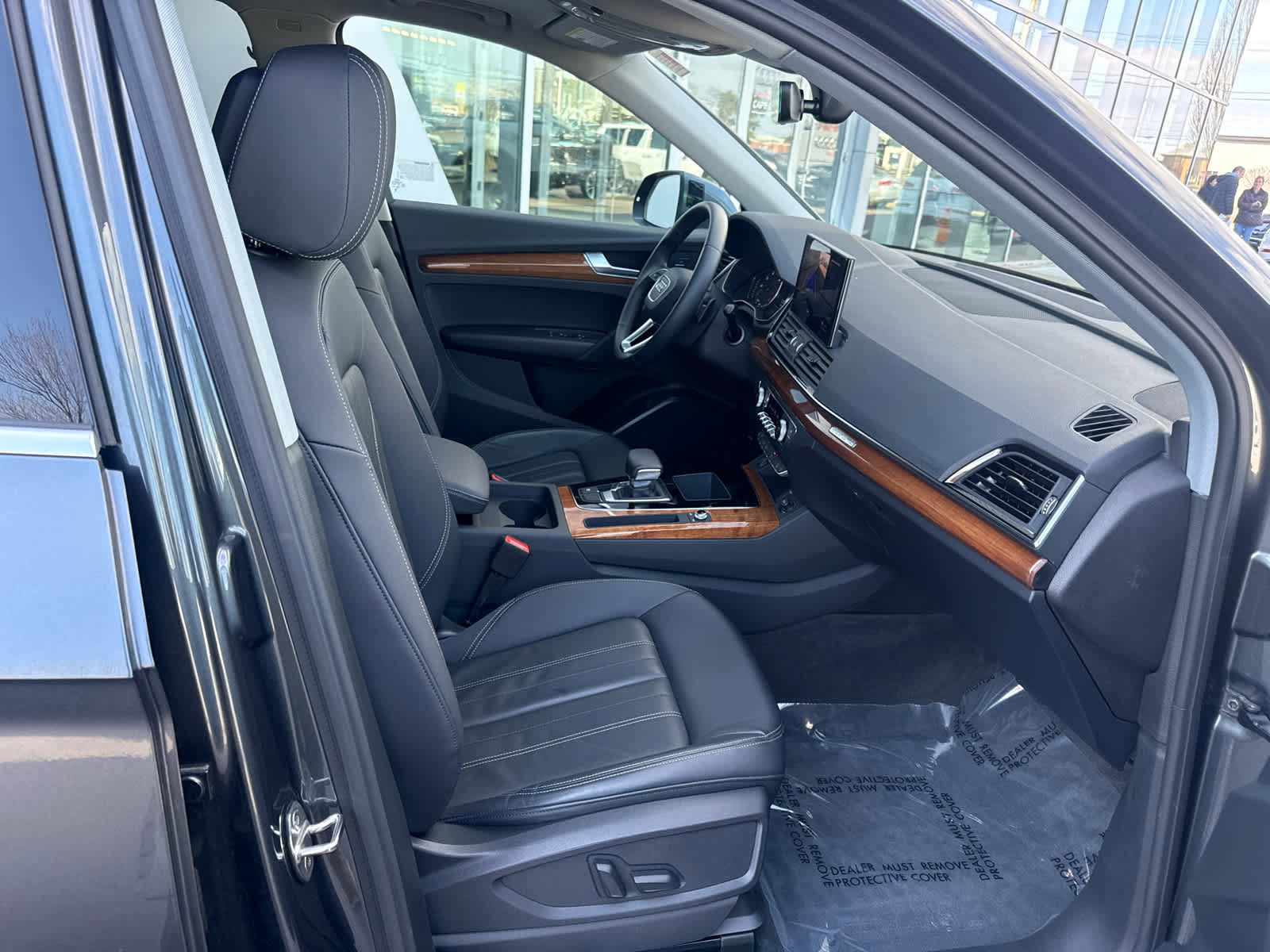 Used 2023 Audi Q5 2.0T Premium w/ Convenience Package image 27